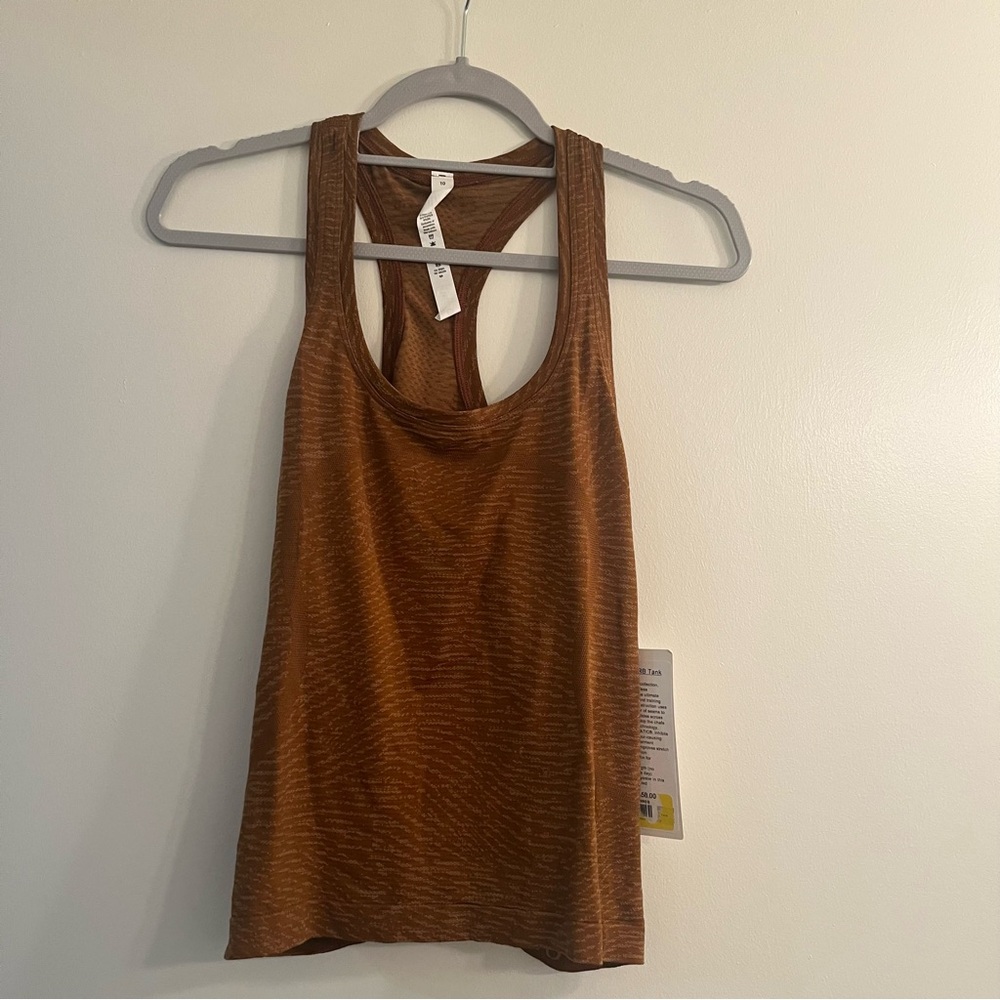 Lululemon tank top